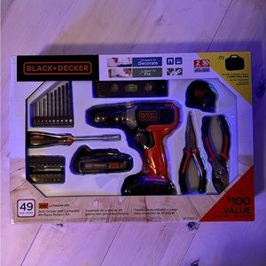 BLACK & DECKER 20V MAX* CORDLESS DRILL 49-PIECE  KIT